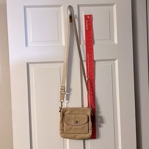 Perfect Crossbody Bag! Mint Condition